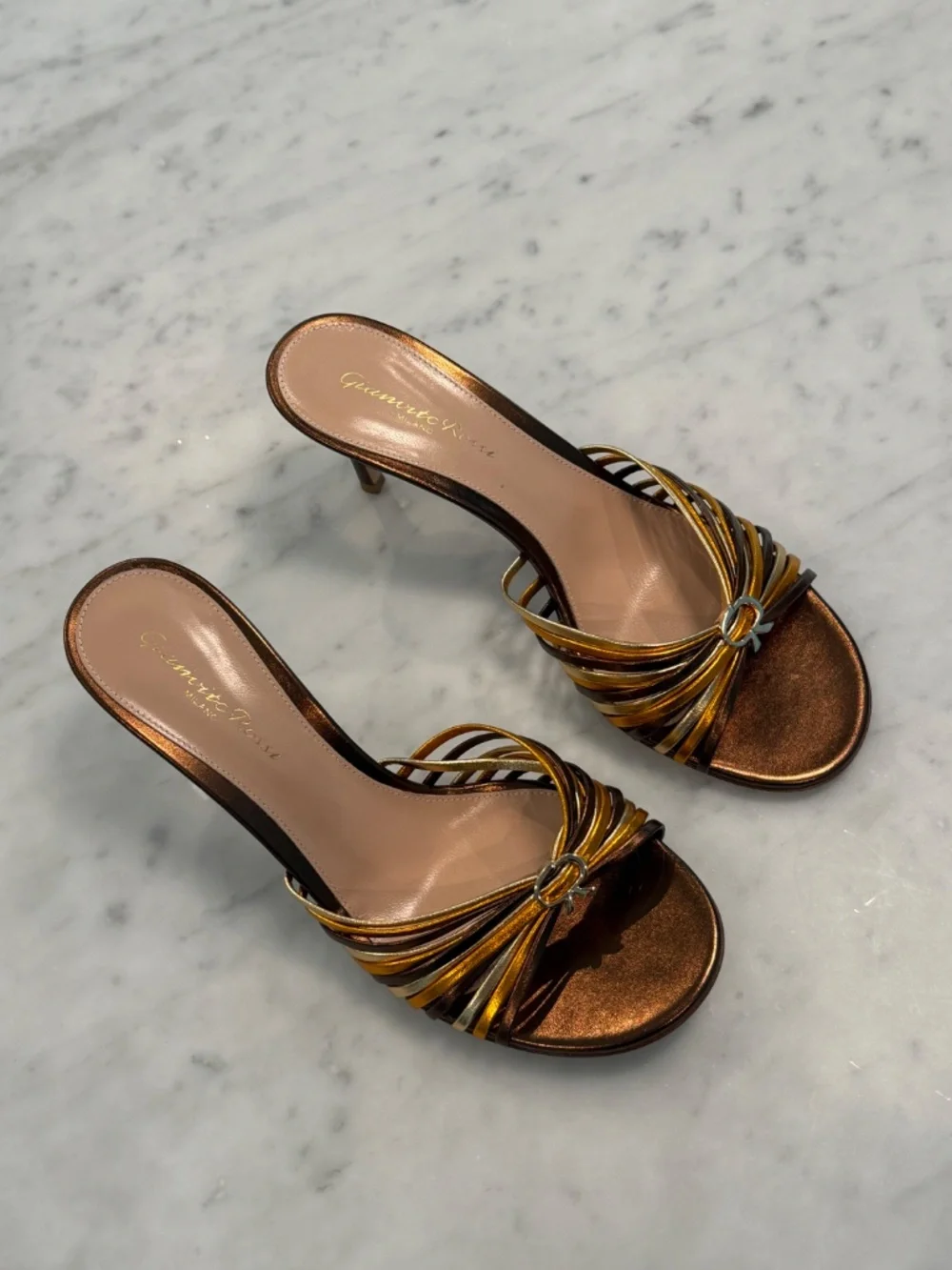 NIB Gianvito Rossi Vyna metallic leather mule sandals 38 8